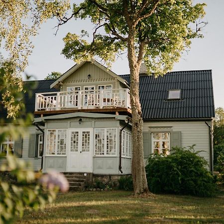 Готель Juras Maja Ausekli Kaltene Екстер'єр фото